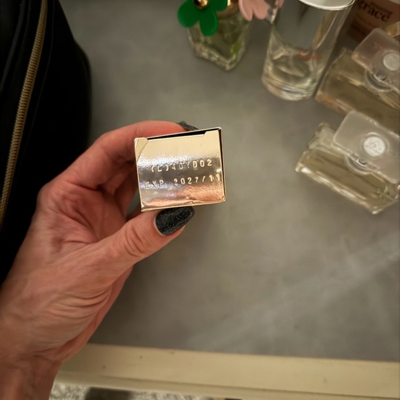 Lancome Teint Idole Ultra Wear Foundation - 330N - Picture 5 of 5